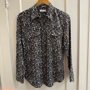 Equipment Femme Women's Silk Long Sleeve Button Down Blouse Animal Print Small